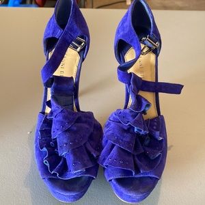 Gianni Bini blue suede heels - size 8 women - slightly worn